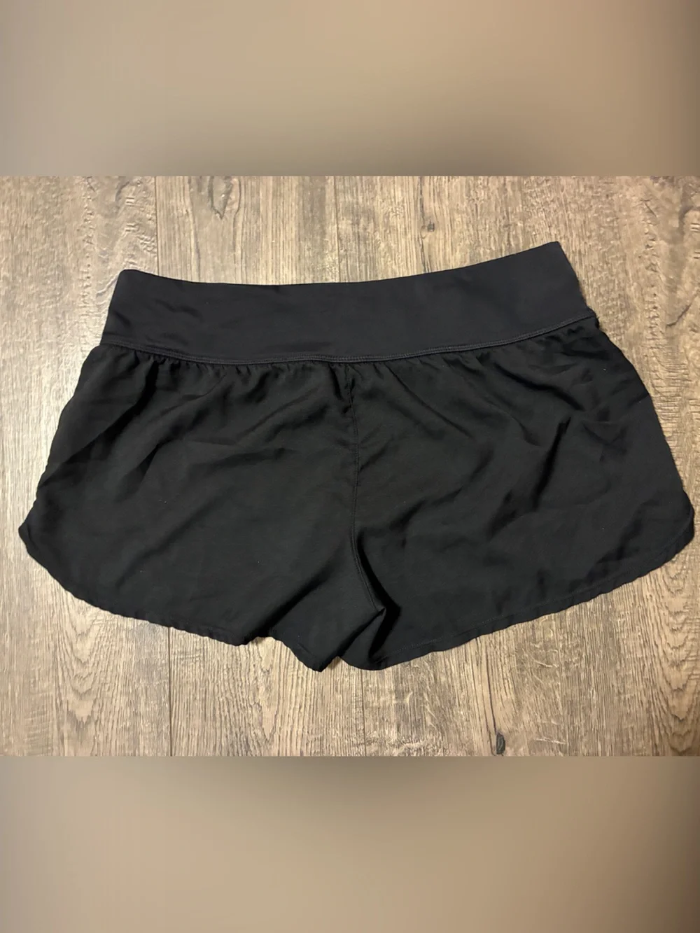 Women's Nike Effortless Essential Board Shorts - Size: M? See Measurements